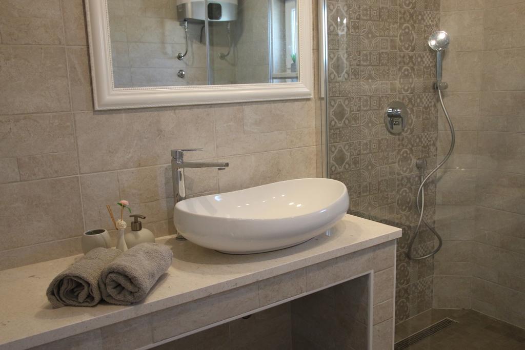 Apartments & Villa Tisno Obrovac Extérieur photo